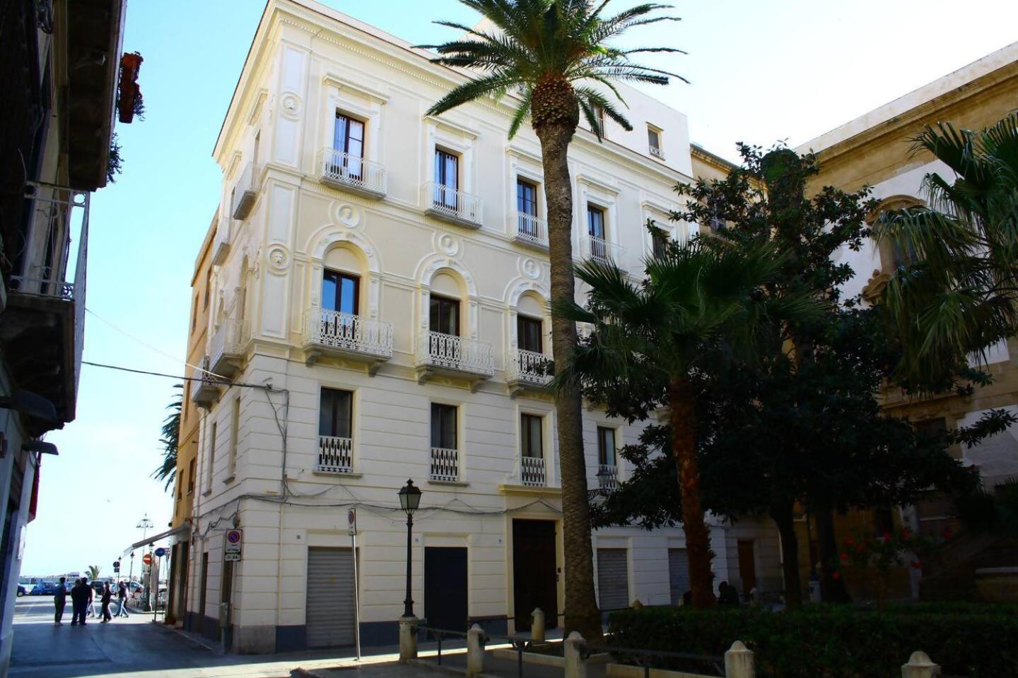 Casinadellepalme Appartamento In Centro Zona Porto Trapani Buitenkant foto